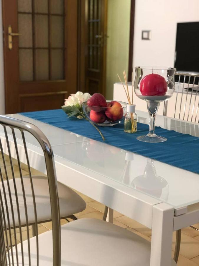 Il Gatto Sulla Luna, Ai Piedi Delle Langhe Apartment